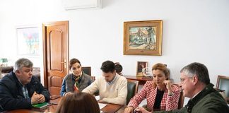 El asunto más importante que se abordó en la reunión fue la construcción del intercambiador de transportes (estación de autobuses).