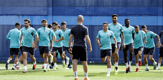 Los jugadores con más carga acumulada en el partido de ayer han realizado labores de descarga. El resto del equipo, trabajos con balón en el Anexo.