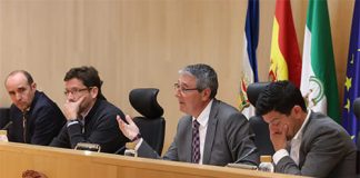 Menexpres se encargará de la recogida y distribución de alimentos donados, Upsocial Outcomes trabajará en la inserción sociolaboral de personas en riesgo de exclusión y Cruz Roja asumirá acciones para luchar contra la soledad no deseada.